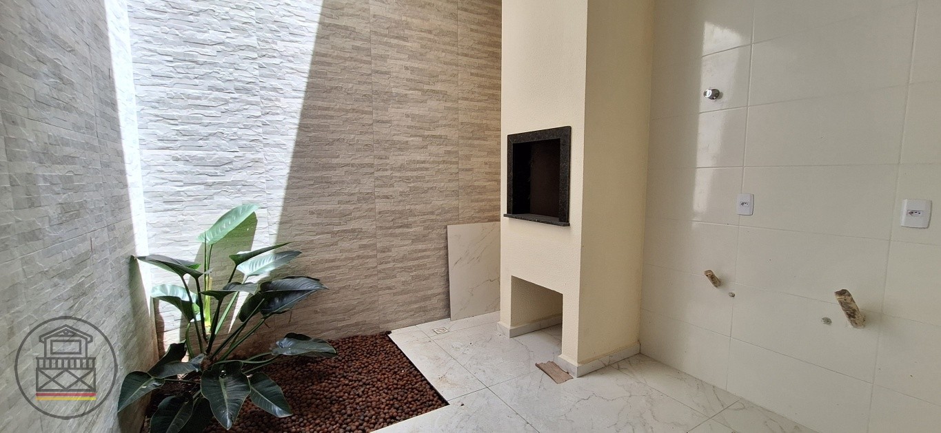 Sobrado com 2 suítes, bairro Água Verde!!! — foto 7