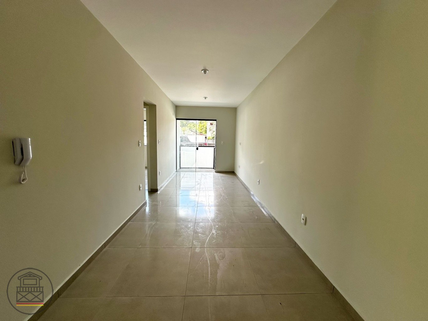 Apartamento com espaço externo e entrada individual. — foto 4