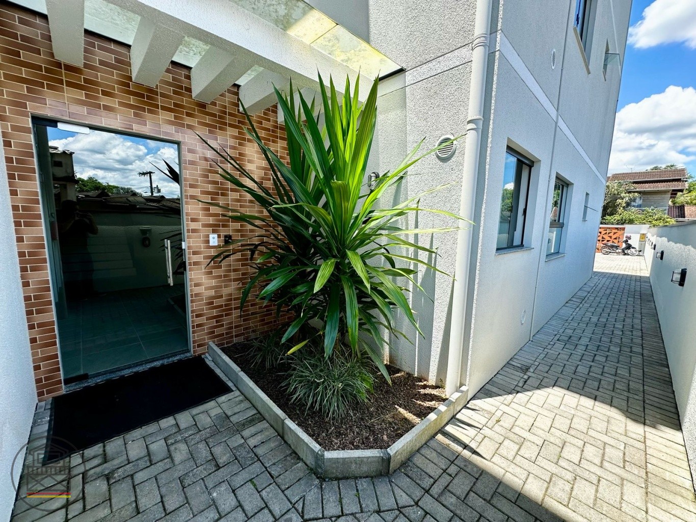 Apartamento com espaço externo e entrada individual. — foto 2