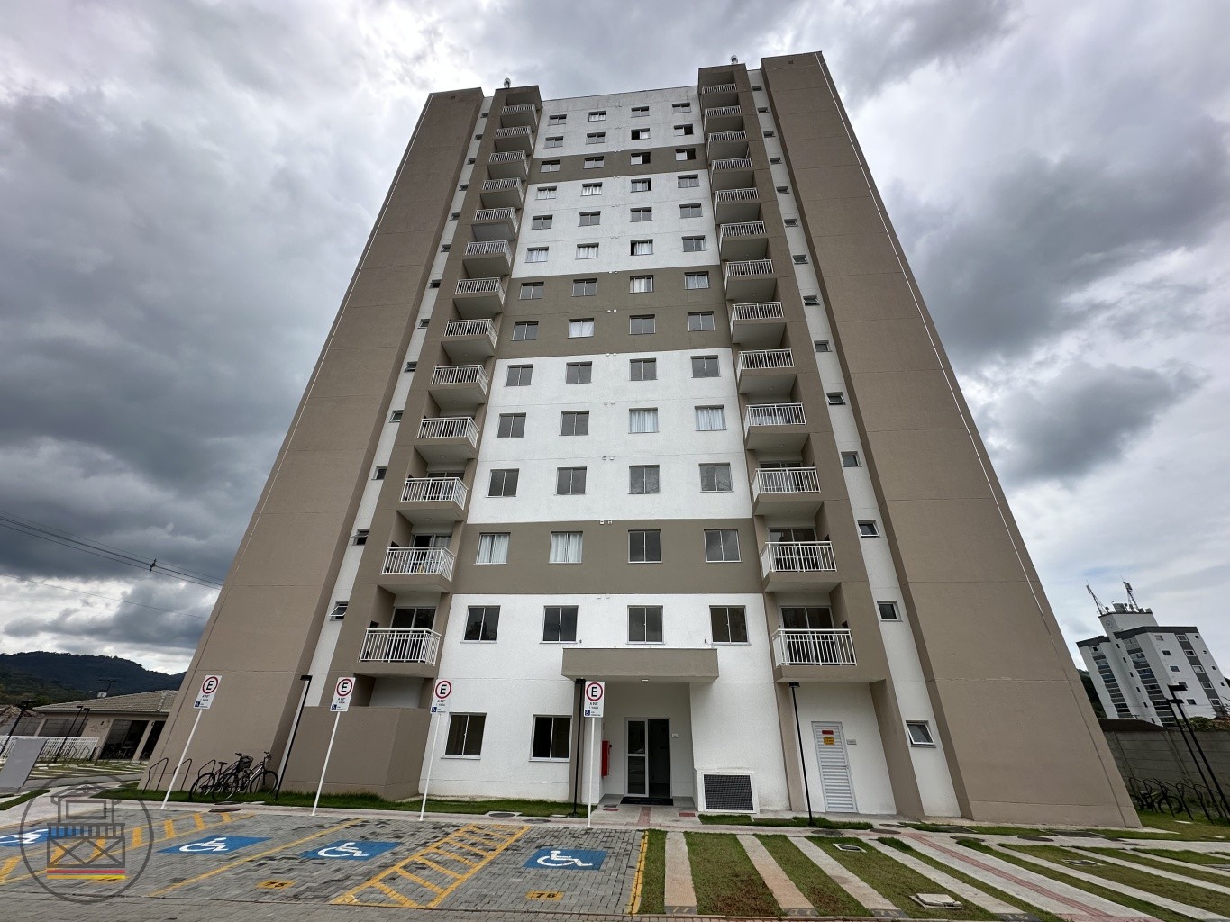 Apartamento em Blumenau - 2 Dormitórios — foto 4