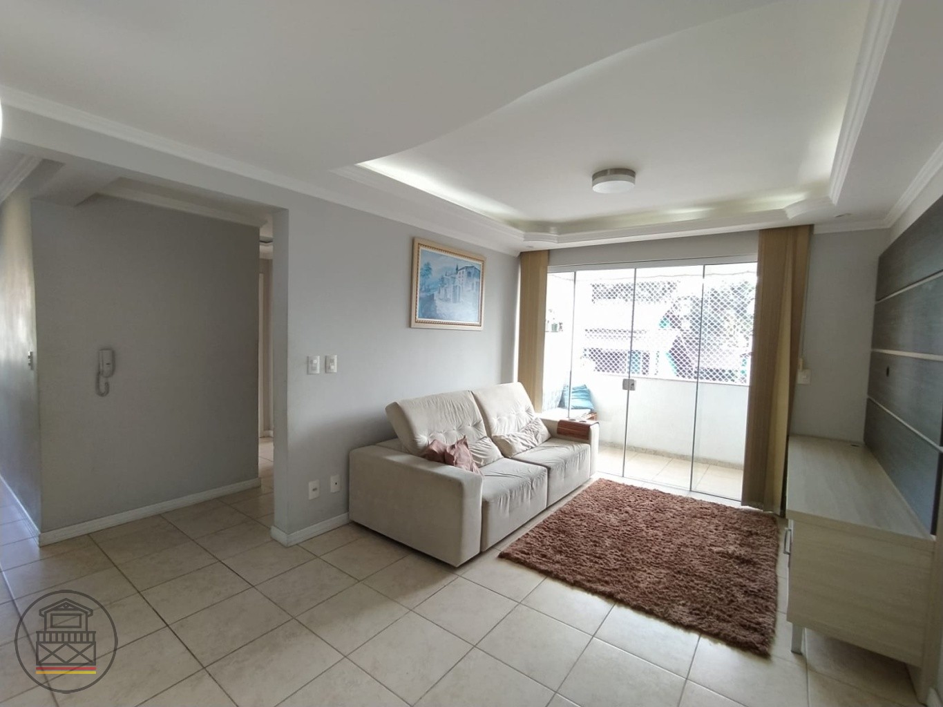 Lindo Apartamento semi mobiliado de 02 quartos com suíte e duas vagas de garagens. — foto 5