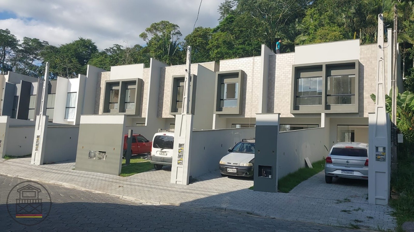 Oportunidade Única! Casa em Localização Privilegiada - Itoupavazinha! - foto 1