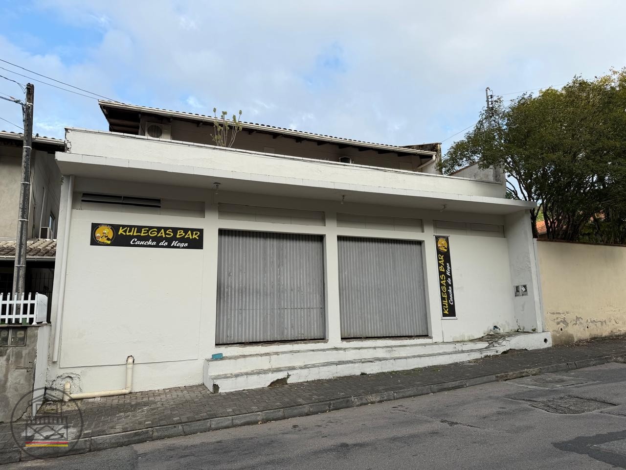 Oportunidade Única: Galpão Comercial + Casa Residencial - Água Verde! - foto 1