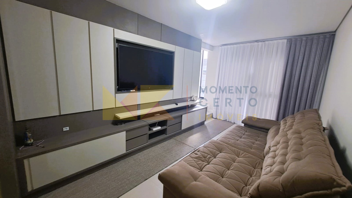 Excelente Sobrado Tríplex no Bairro Escola Agrícola,/Blumenau - foto 1