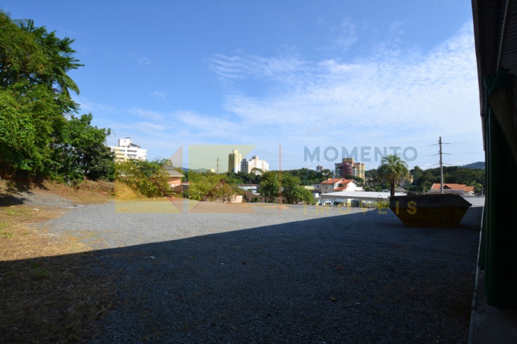 Terreno à Venda no Bairro Velha. - foto 1