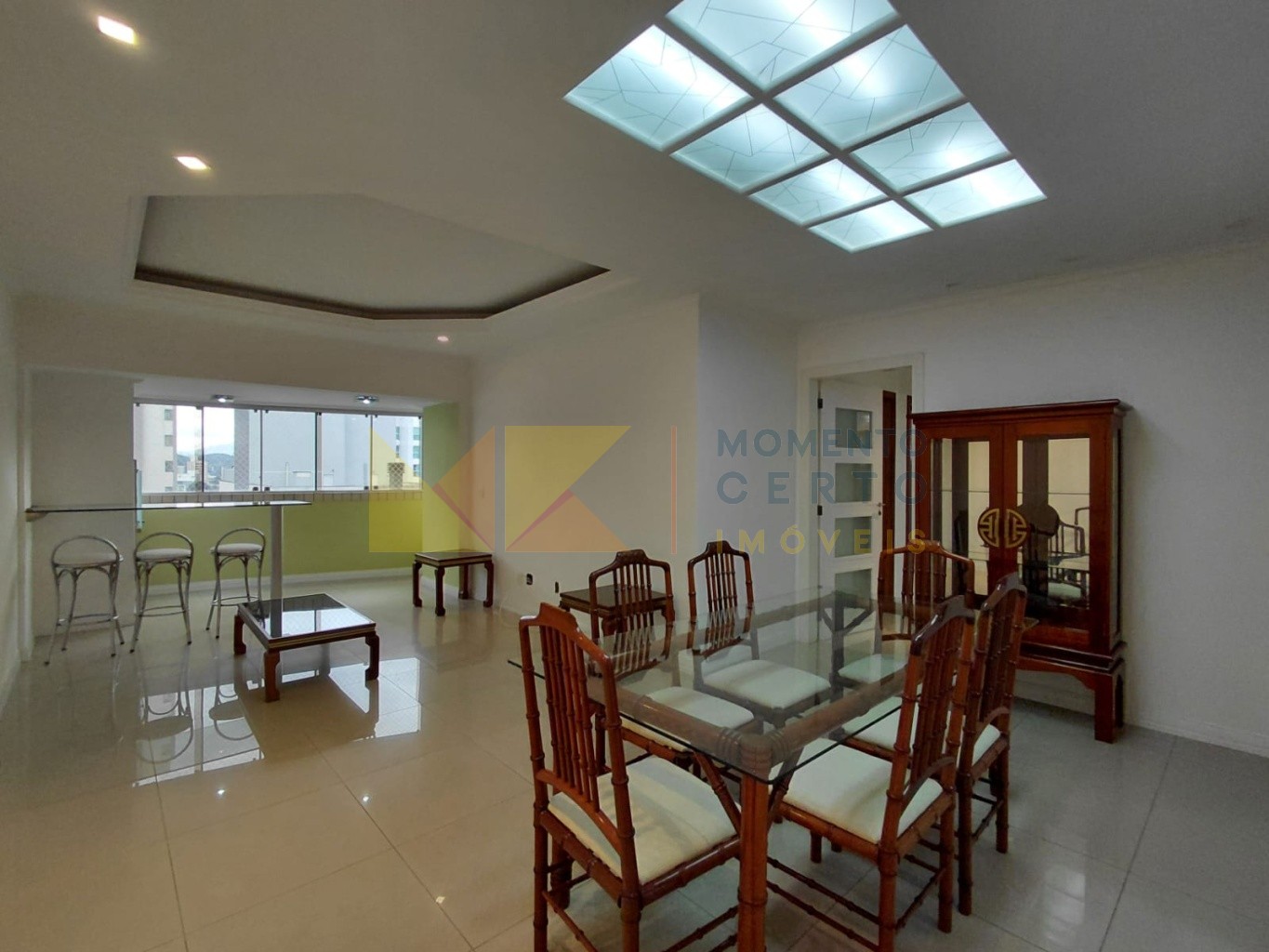 Apto semi mobiliado para locação no Bairro Victor Konder - foto 1