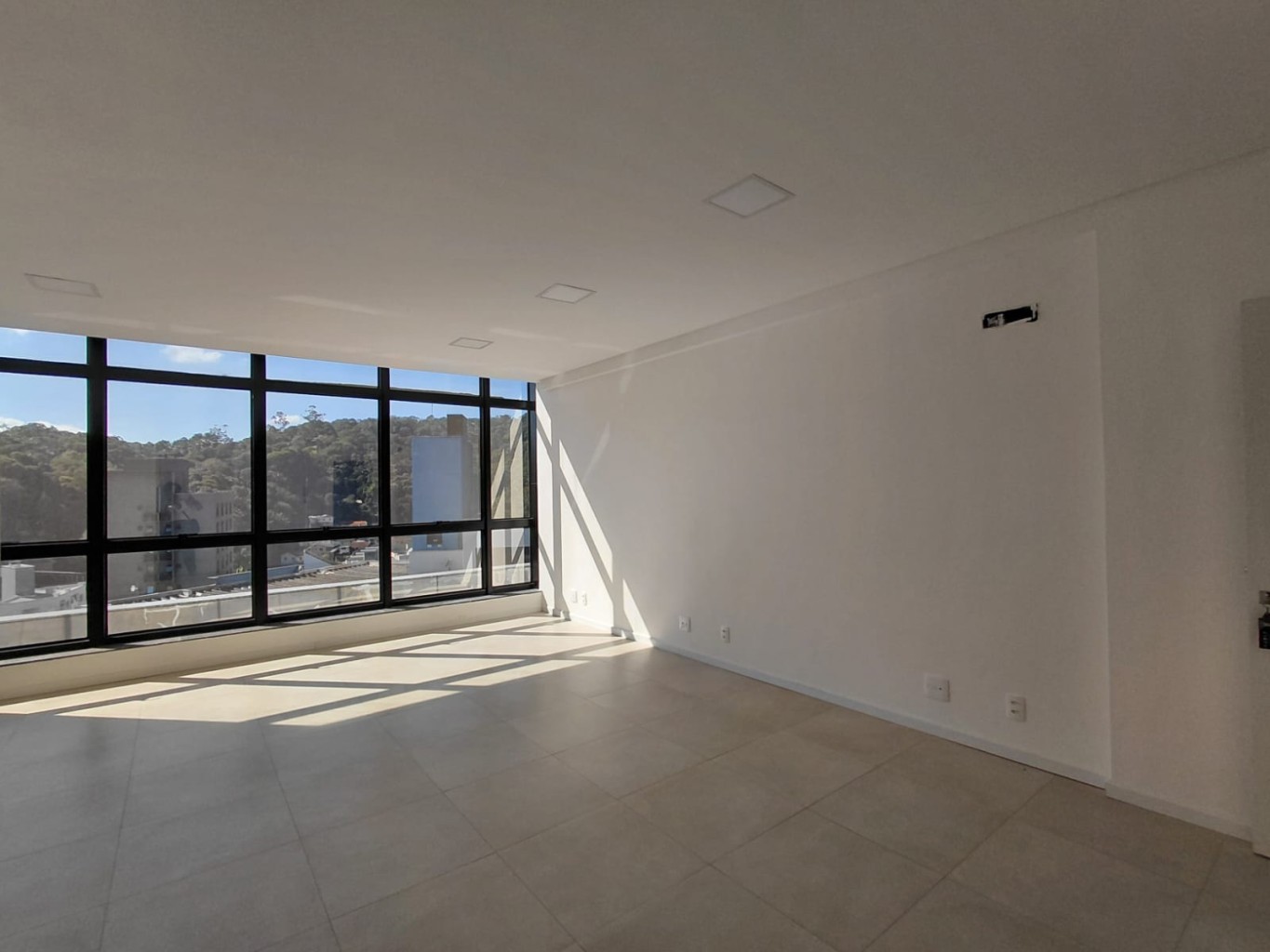 Sala Comercial para Locação no Centro de Blumenau — foto 4
