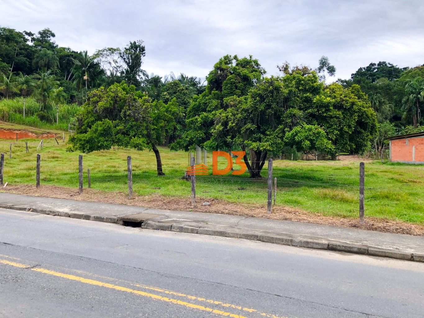 Terreno ZR4 com 4.054m no Fidélis - foto 1