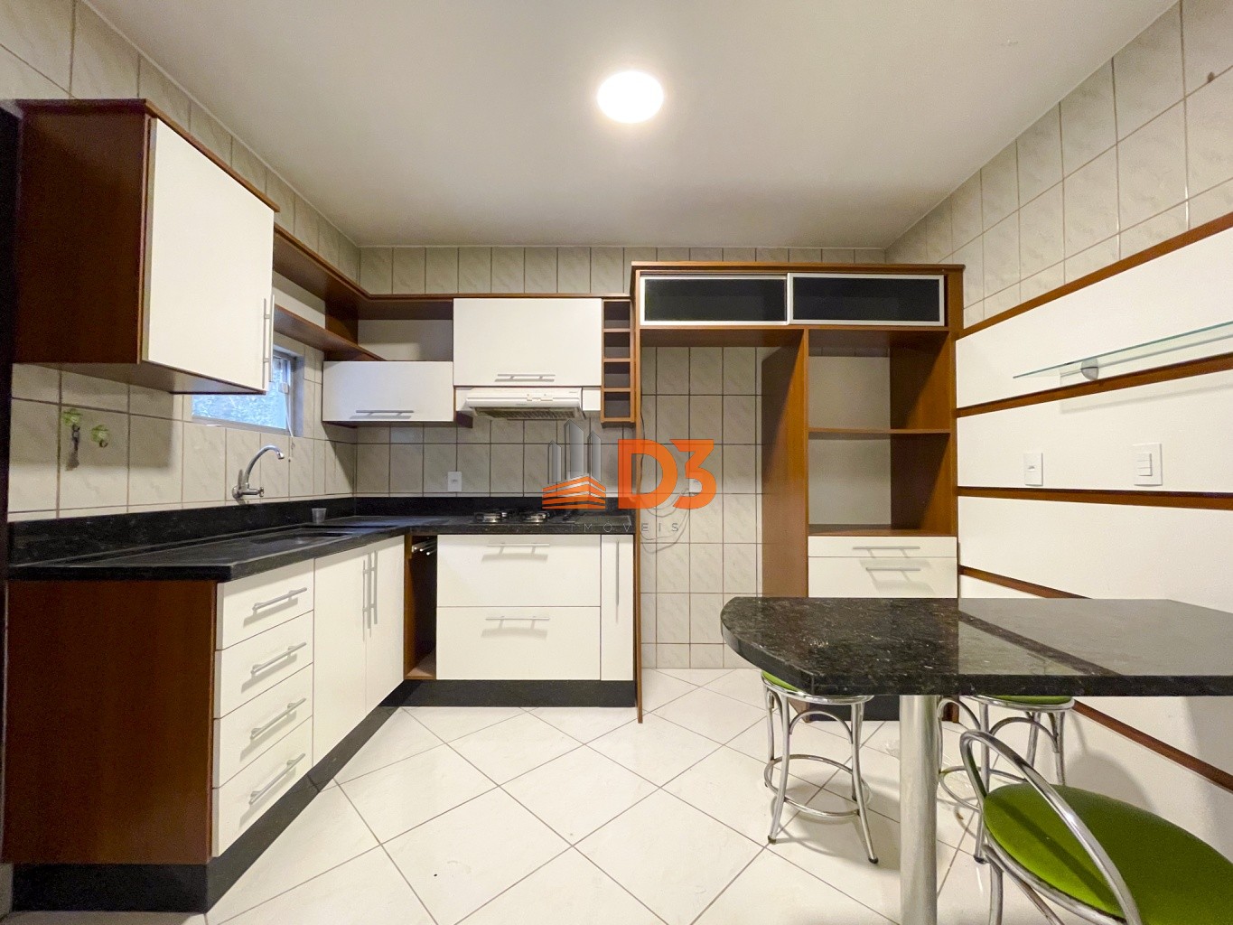 Casa 3 quartos, sendo 1 suíte, com piscina e no início do Garcia — foto 4