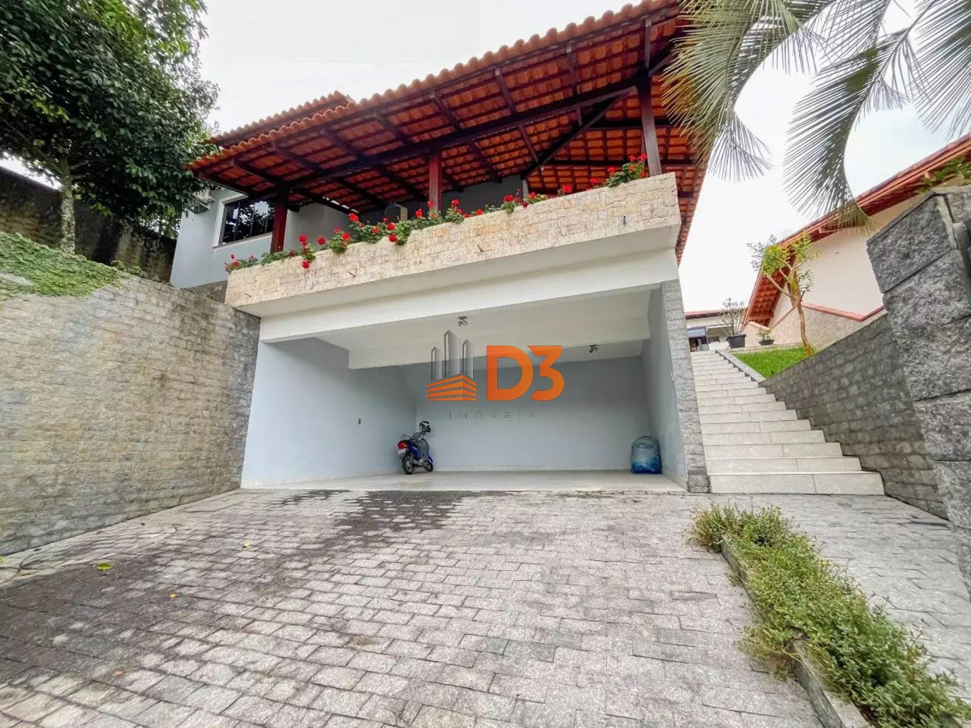 Casa ampla com ótima localização - Bairro Escola Agrícola - foto 1