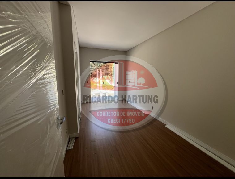 Sobrado novo com área de festa e com piscina no bairro Testo Salto — foto 7