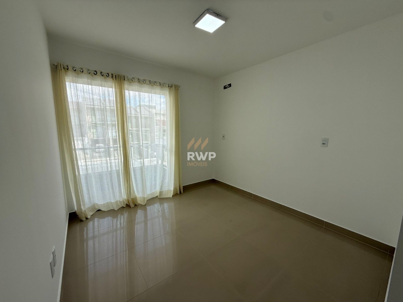 Quarto 01