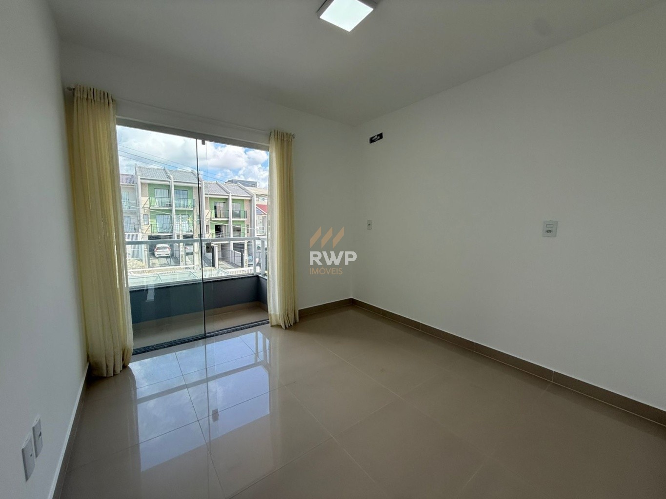 Quarto 01