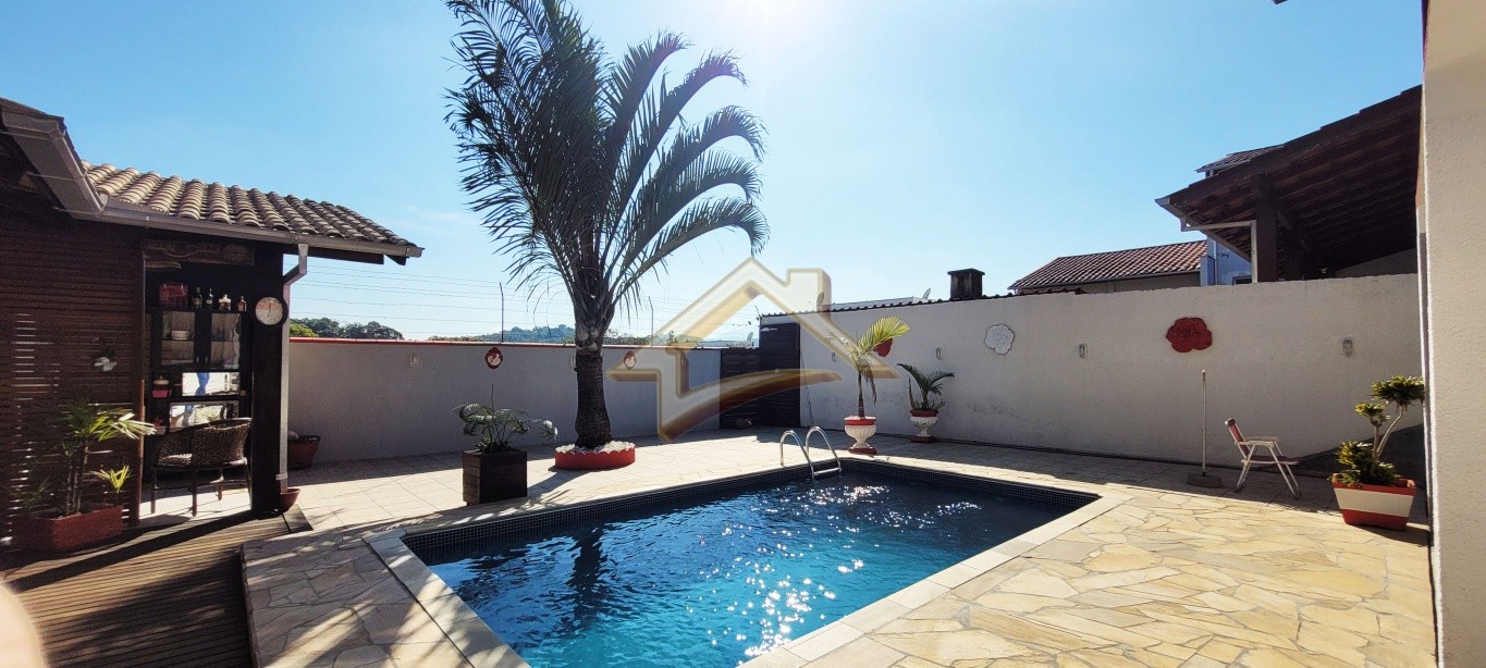 Casa com três dormitórios e piscina no bairro Fortaleza em Blumenau! — foto 6