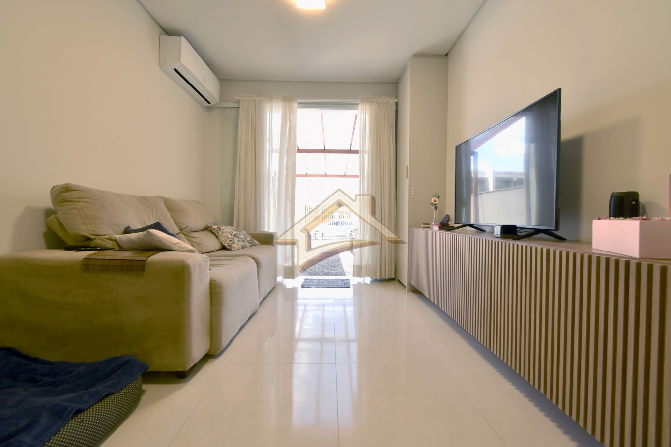 Sobrado com duas suítes no bairro Fortaleza em Blumenau! - foto 1