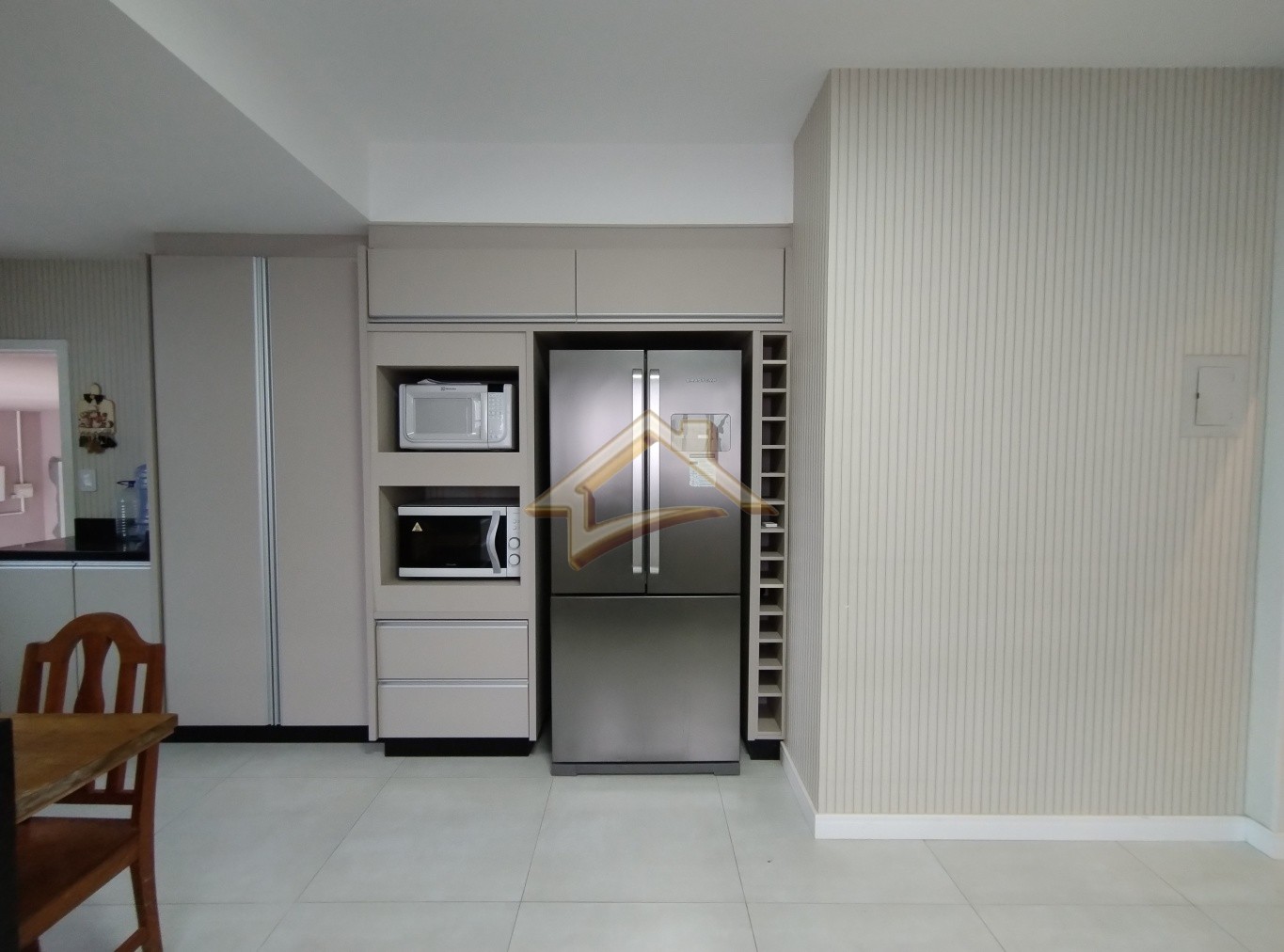 Belíssima casa no Centro de Rodeio, com 3 dormitórios sendo 1 suíte com closet. Confira! — foto 7