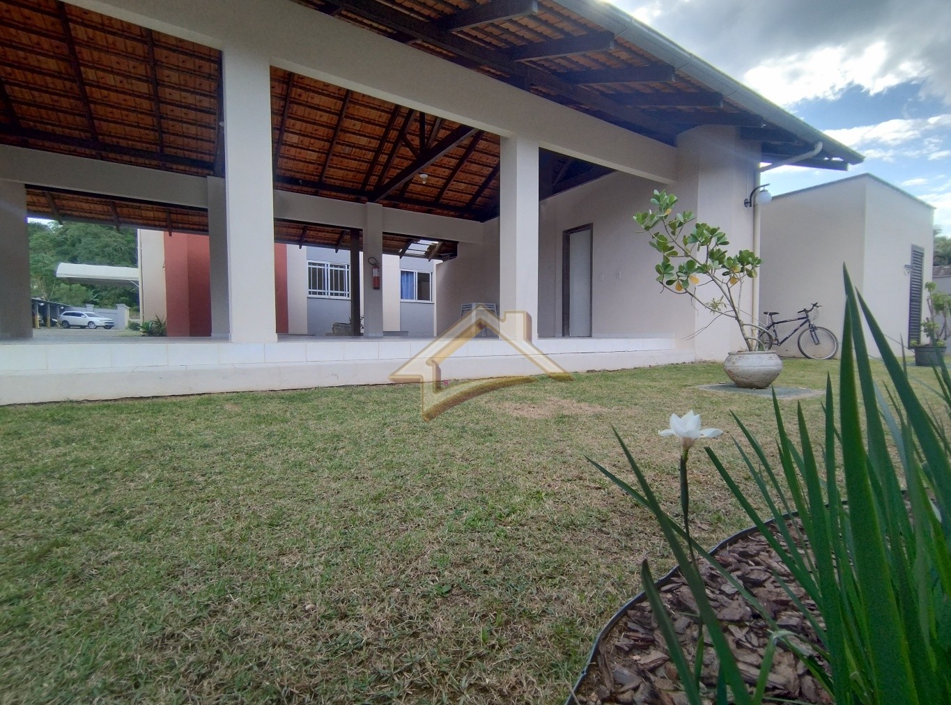 Apartamento com 03 dormitórios sendo 01 suíte próximo ao novo terminal da Água Verde! — foto 4