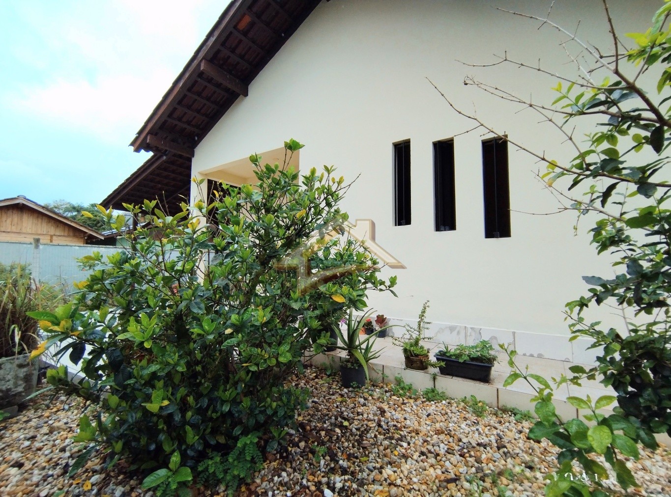 com duas quitinetes em excelente localização em Blumenau! — foto 4