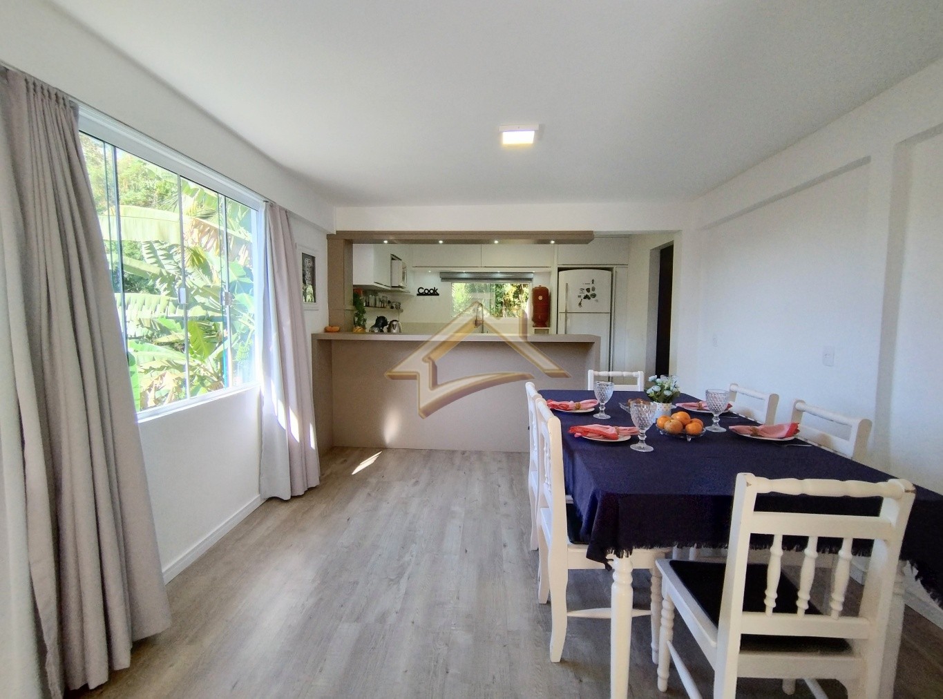 Casa com 3 dormitórios sendo 1 suíte com closet, à poucos metros da Vila Germânica! — foto 4