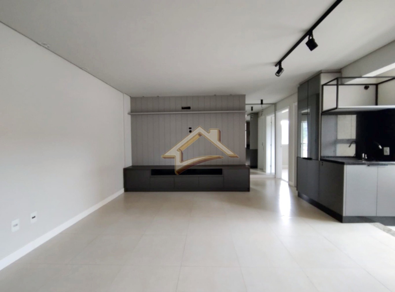 Belíssimo apartamento semi-mobiliado, com 2 dormitórios sendo 1 suíte! - foto 1