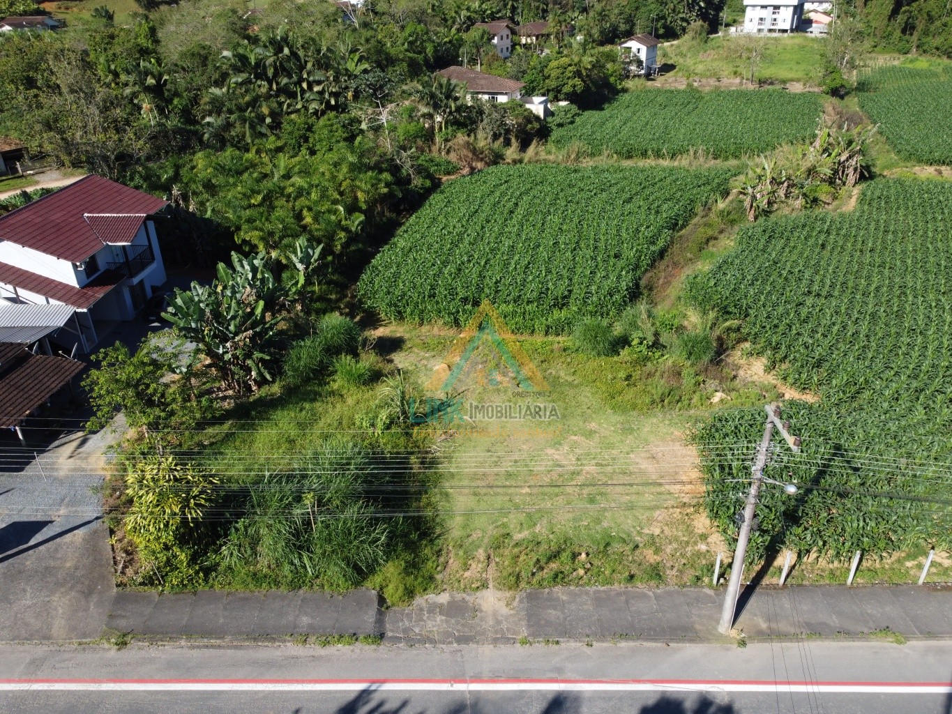 Terreno no Bairro Ribeirão Areia, na Cidade de Pomerode com uma área total de 2.420,55m. - foto 1