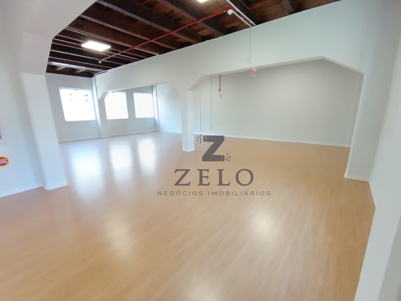 Sala Comercial de 262m² no bairro Centro, em Blumenau | Eu Corretor