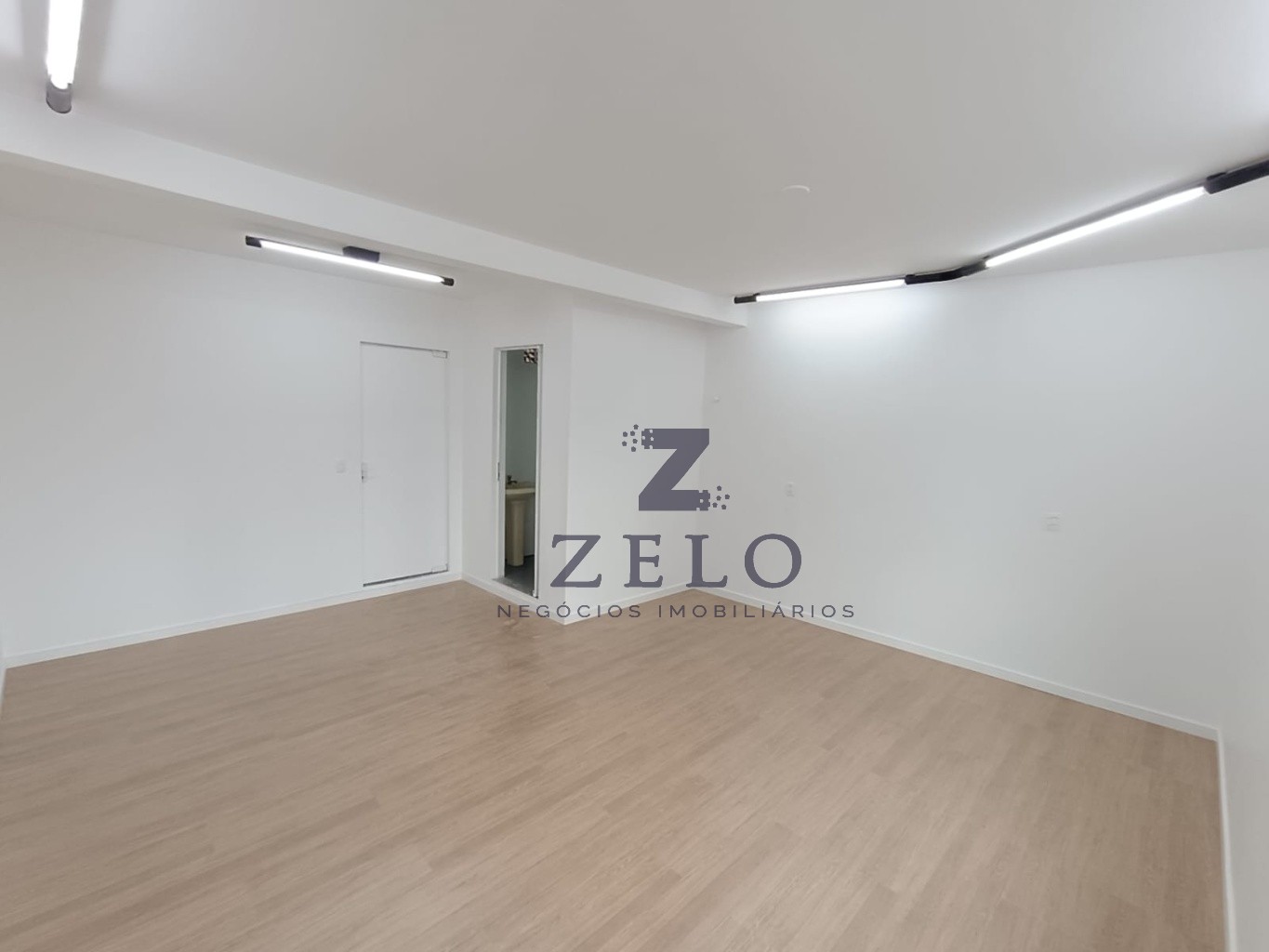 Sala Comercial de 33m² no bairro Vila Nova, em Blumenau | Eu Corretor