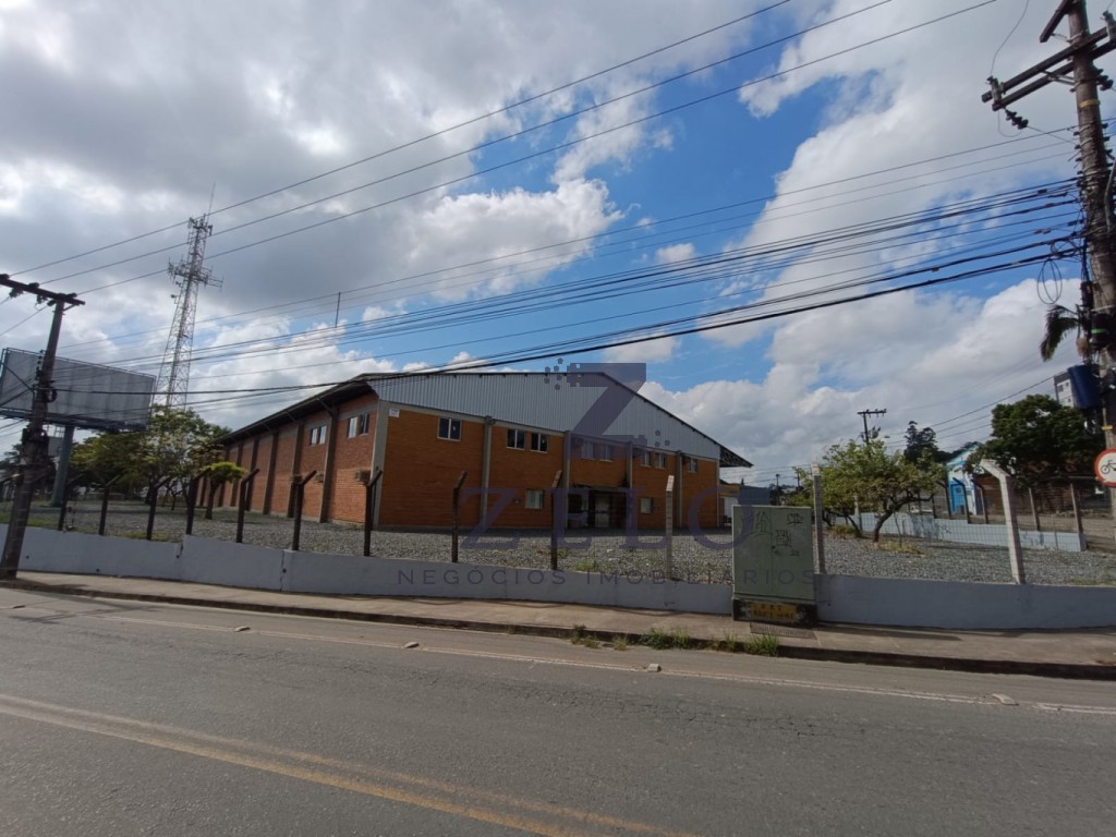 Galpão / Depósito / Armazém de 2519m² no bairro Badenfurt, em Blumenau | Eu Corretor