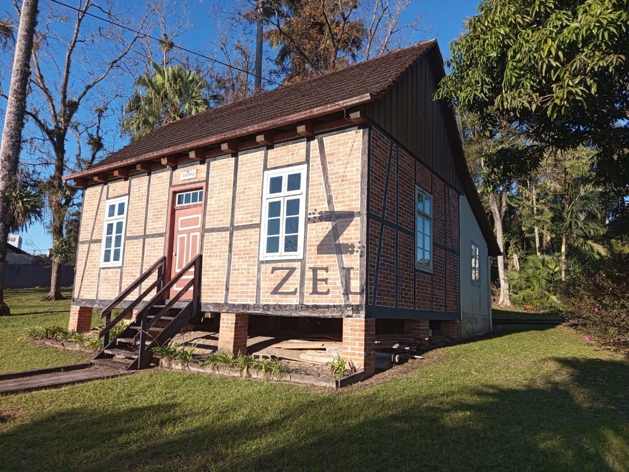 Casa de 450m² no bairro Salto Weissbach, em Blumenau | Eu Corretor