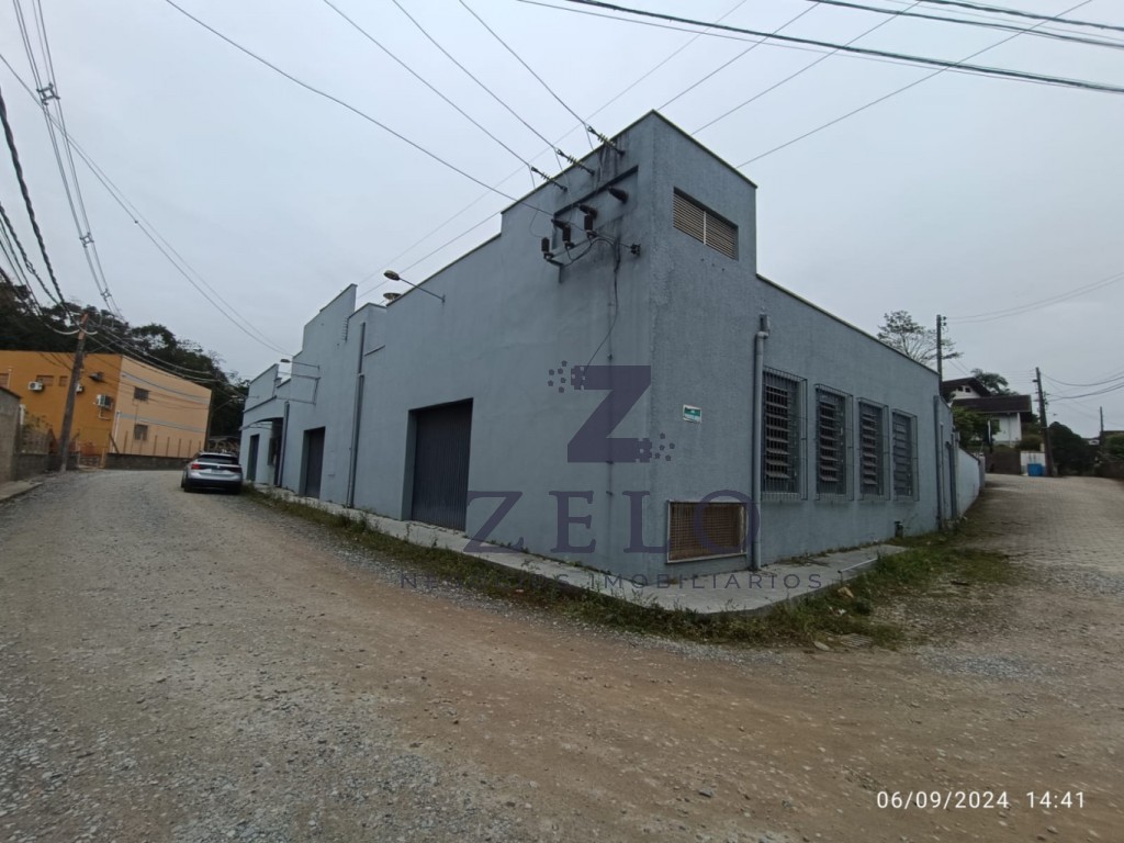 Galpão / Depósito / Armazém de 380m² no bairro Do Salto, em Blumenau | Eu Corretor