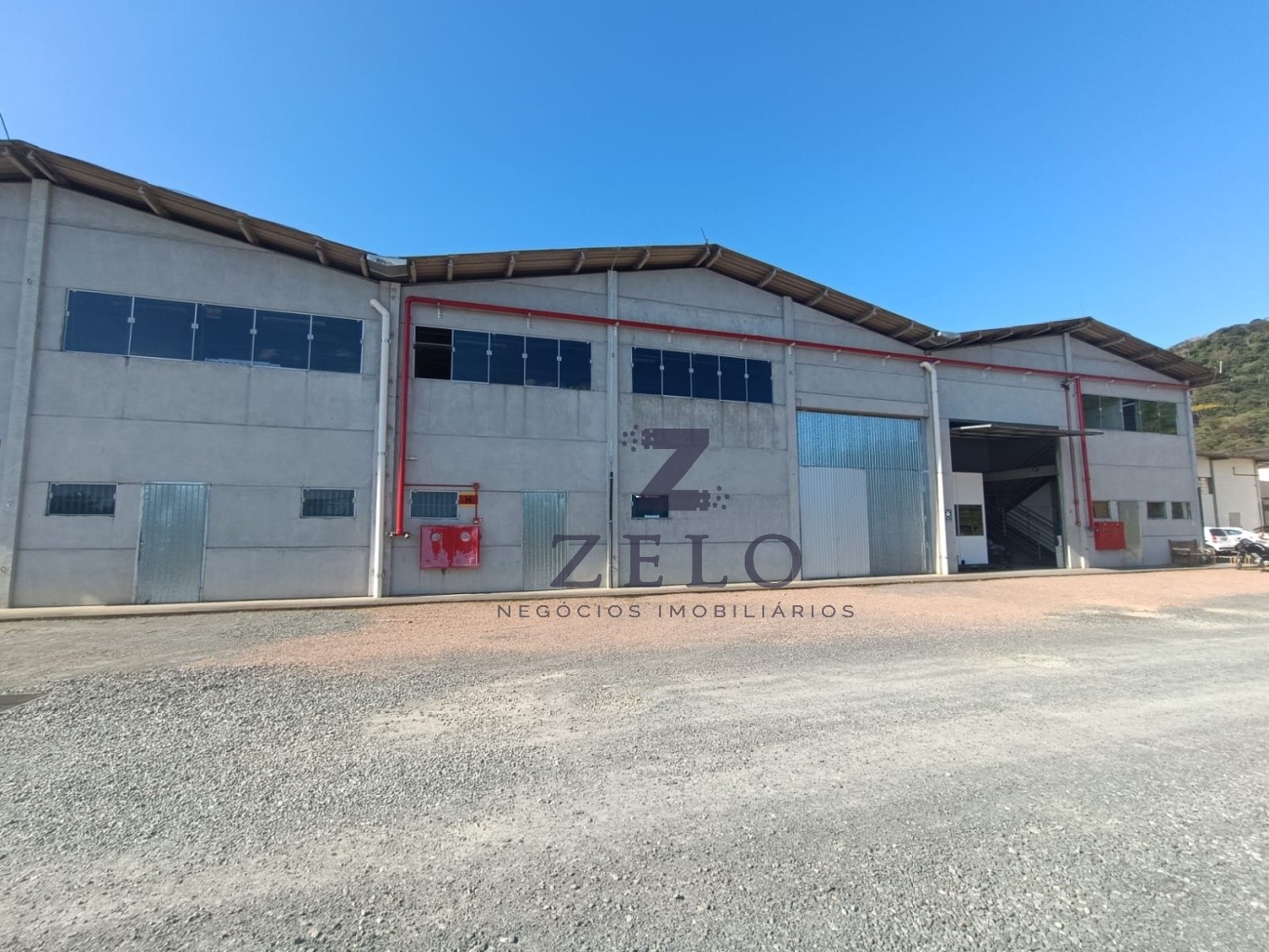 Amplo Galpão no bairro Itoupava Central - Em Condomínio - foto 1