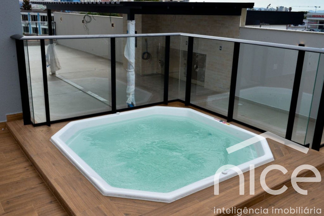 Jacuzzi