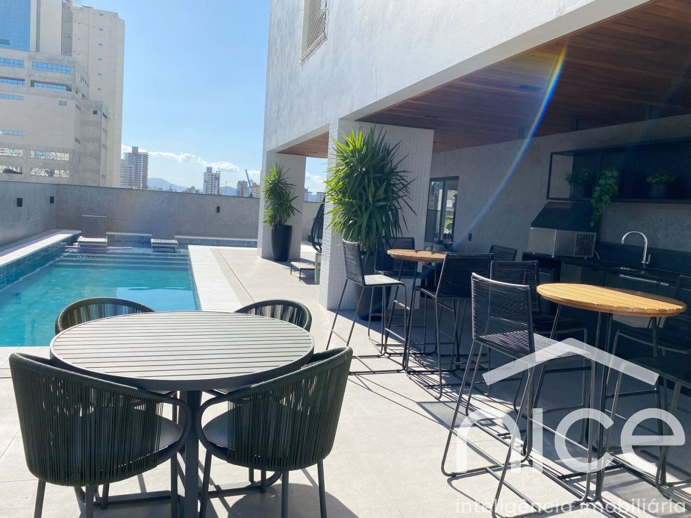 Piscina e Espaço Gourmet