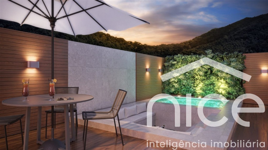 Odurô e Piscina Infantil