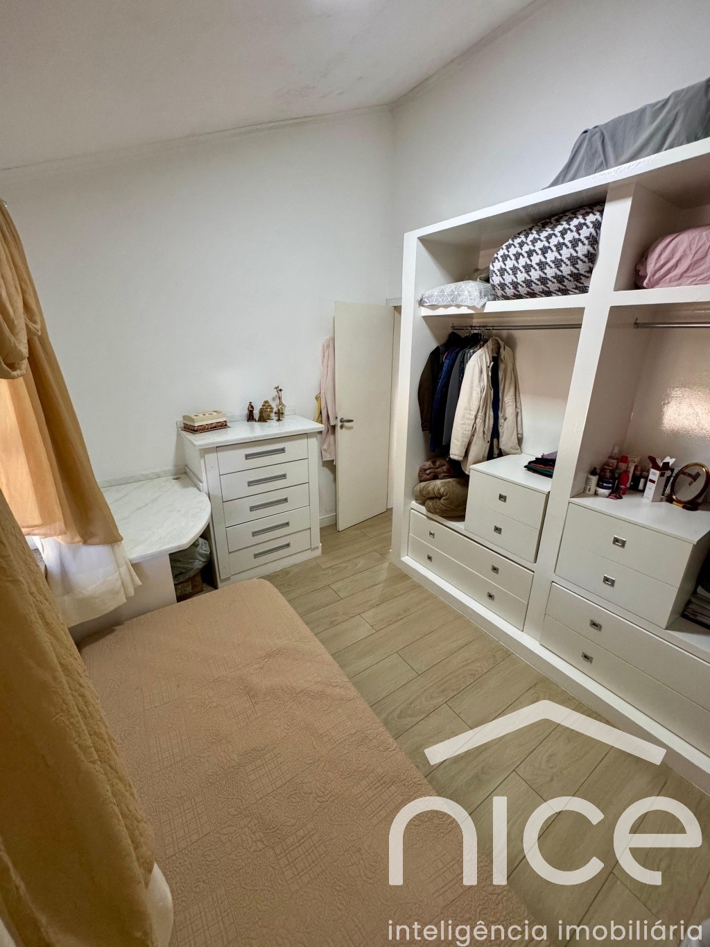Quarto 1