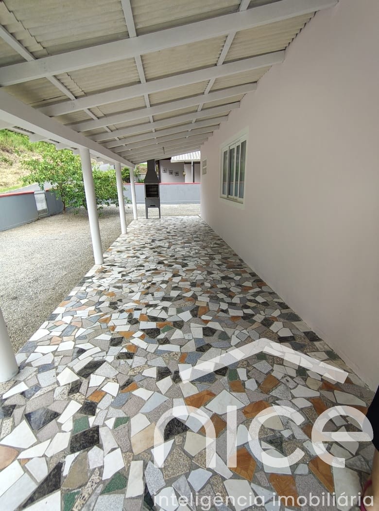 Lateral da casa