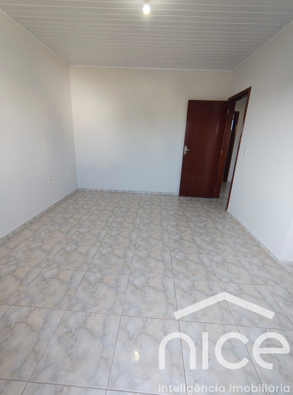 Quarto 4 (2º andar)