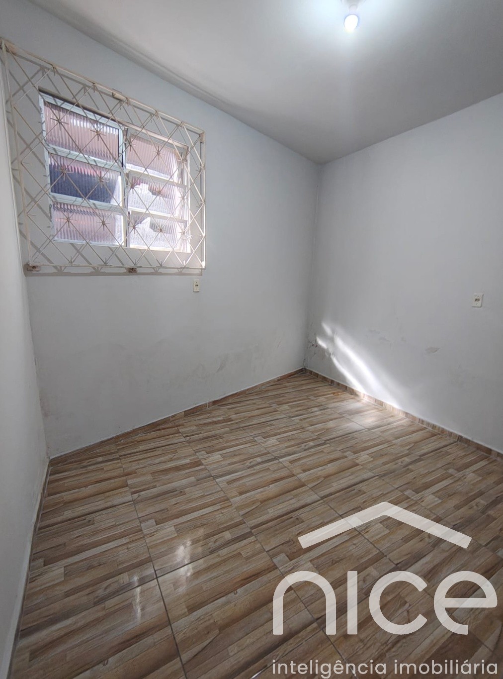 Quarto 6 (2º andar)