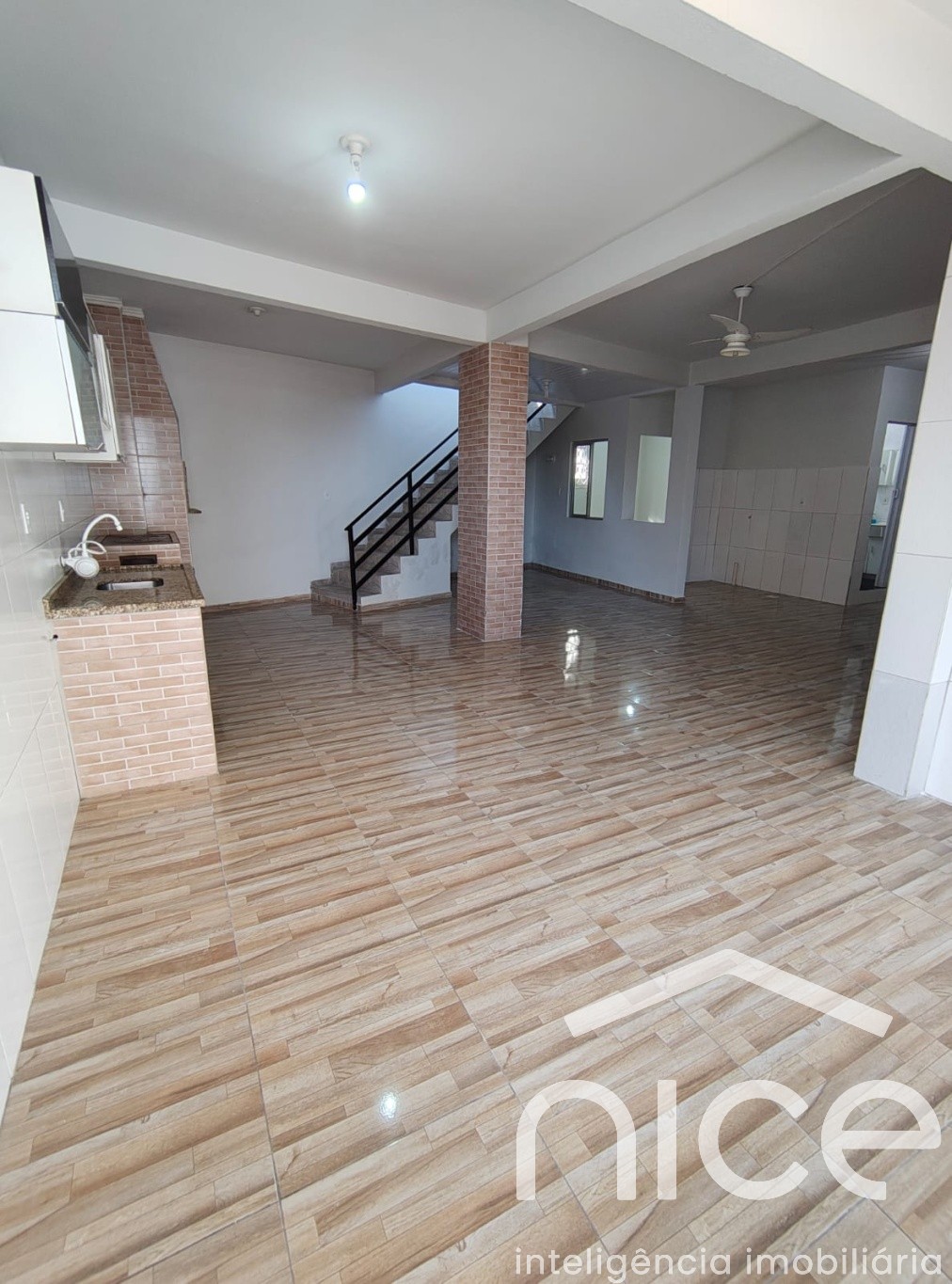 Sala de Estar/Jantar/Cozinha (2º andar)