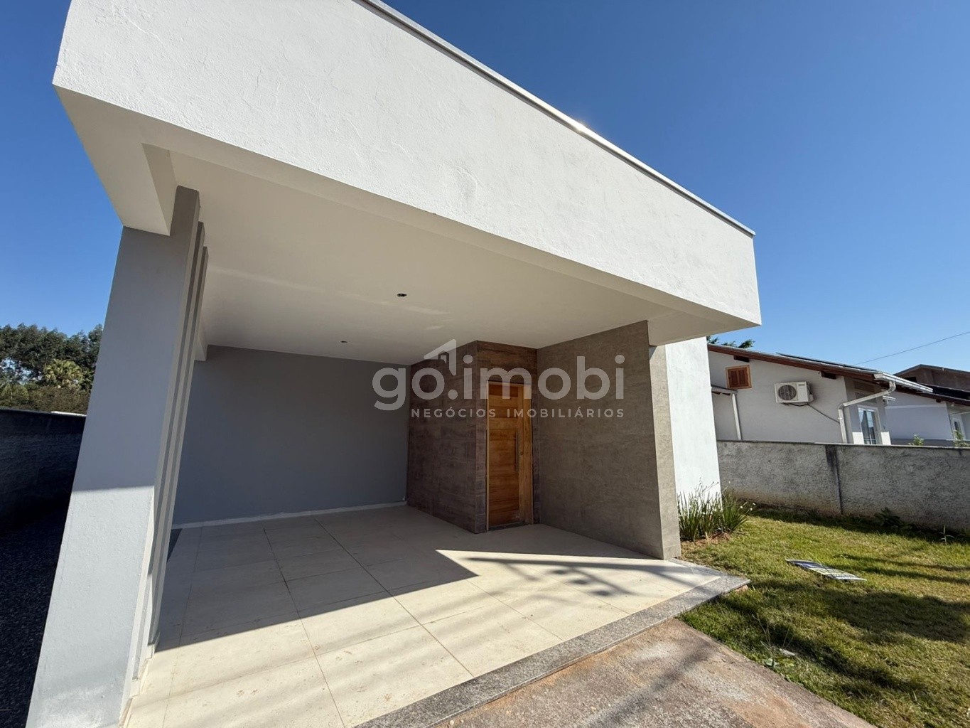 Excelente casa à venda! Terreno plano. Nova. - foto 1