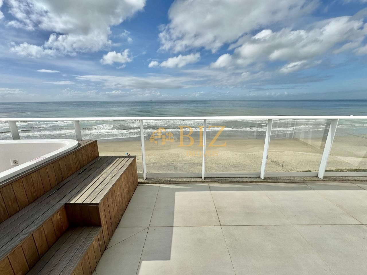 Apartamento de 3 quartos, 157m² no bairro Gravatá, em Navegantes | Eu Corretor