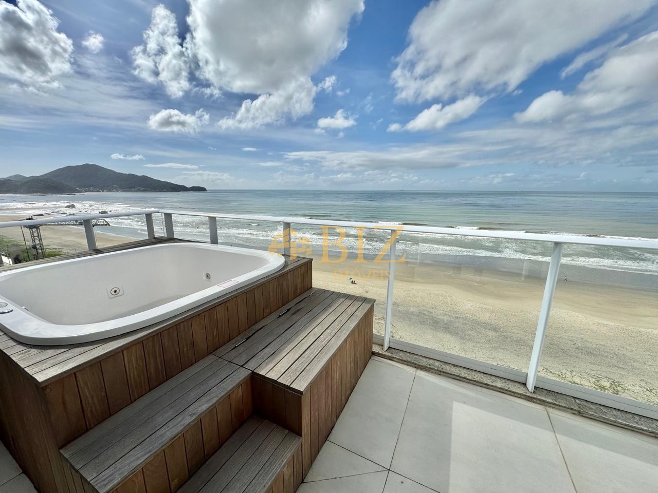 Apartamento de 3 quartos, 157m² no bairro Gravatá, em Navegantes | Eu Corretor