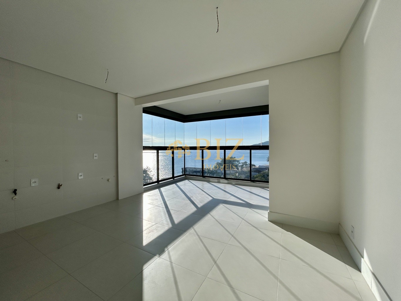 Apartamento de 3 quartos, 96m² no bairro Armação, em Penha | Eu Corretor