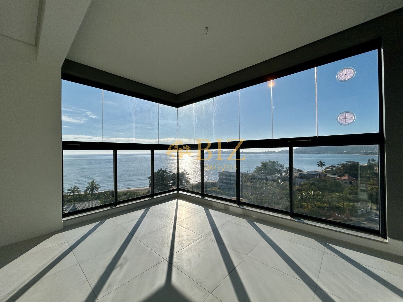 Apartamento de 3 quartos, 96m² no bairro Armação, em Penha | Eu Corretor