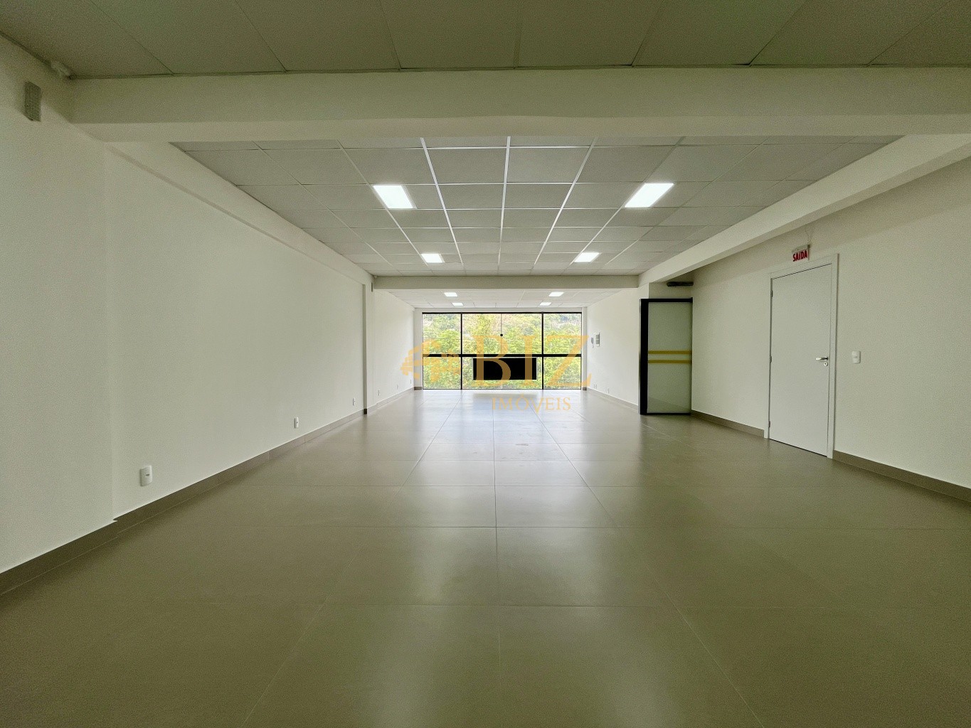 Sala Comercial de 80m² no bairro Velha Central, em Blumenau | Eu Corretor