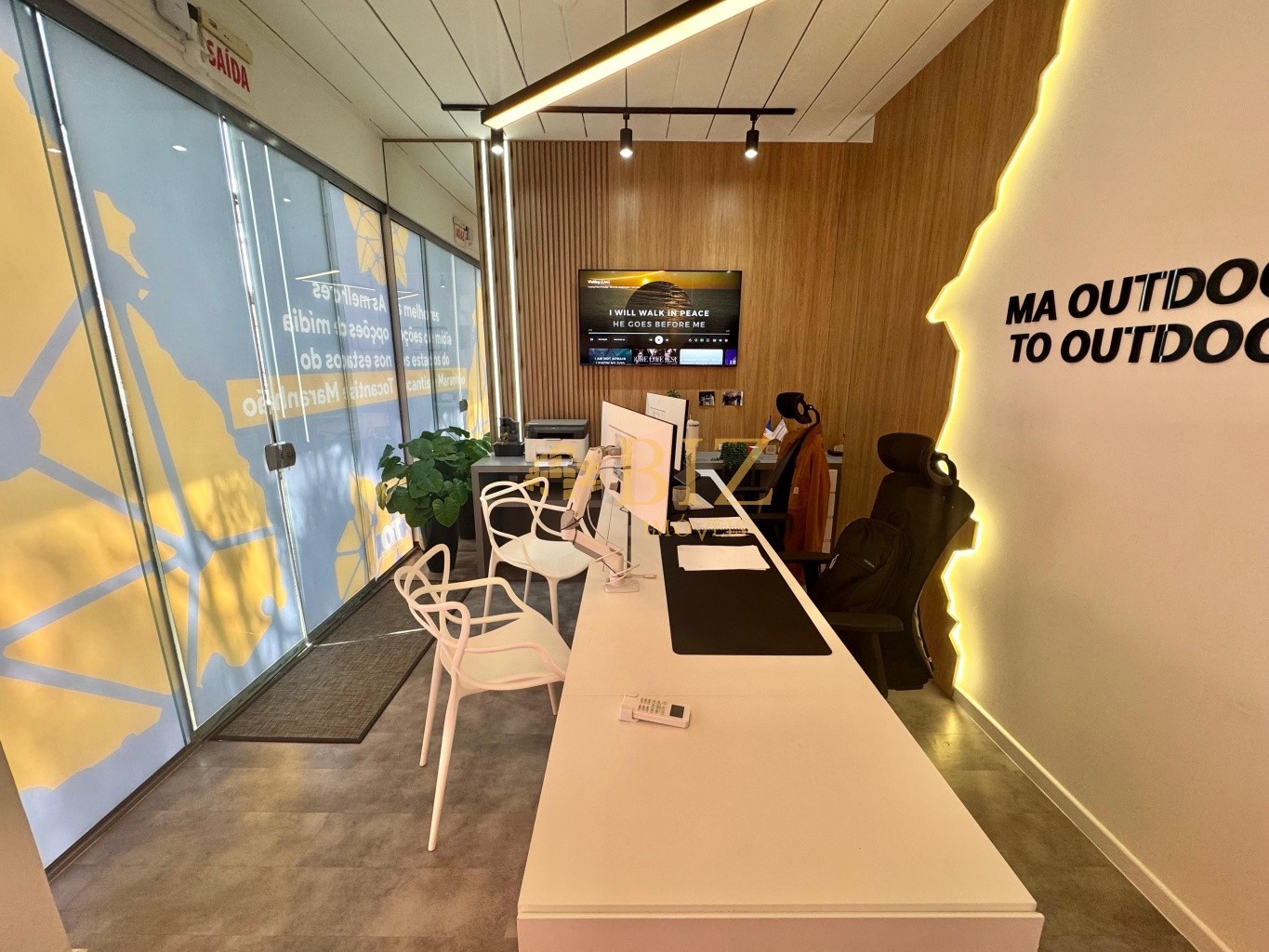 Excelente sala comercial mobiliada no Sturgis 494! — foto 3