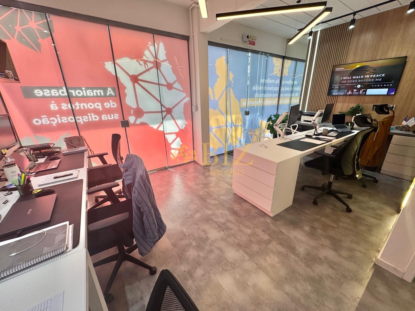 Excelente sala comercial mobiliada no Sturgis 494! — foto 6