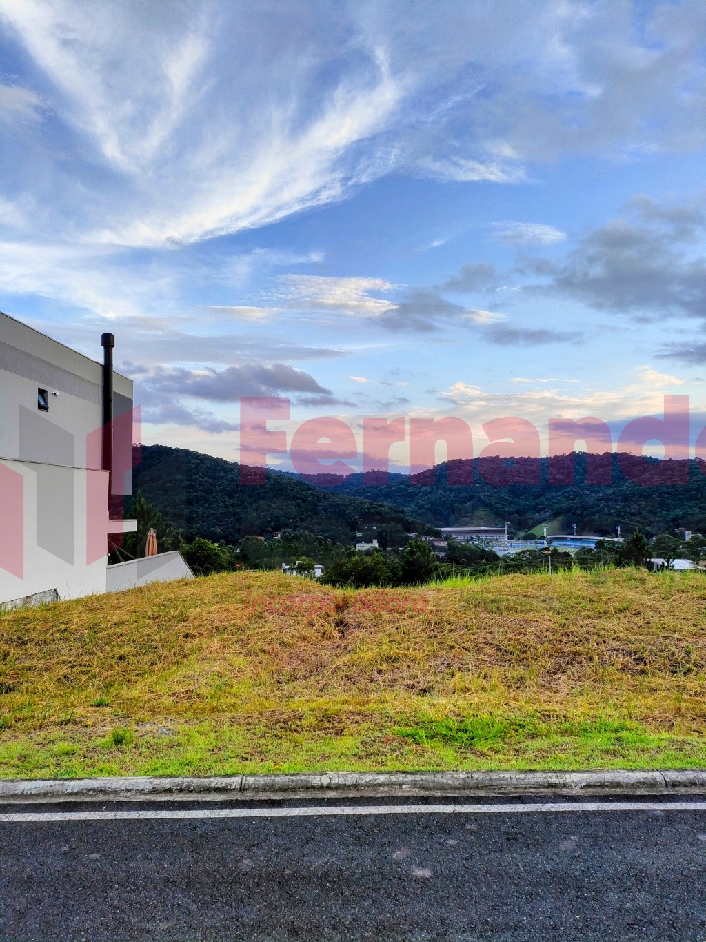 Vista para o Sesi e rua Itajaí