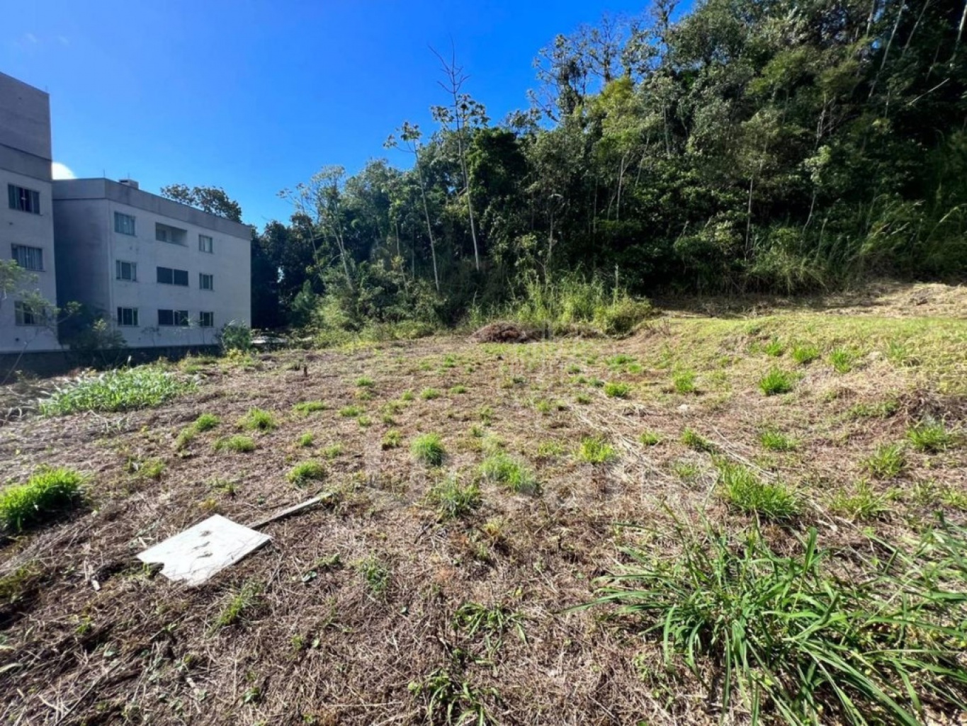 Terreno em Jaraguá do Sul no bairro Chico de Paula - Urbana Imóveis - Imobiliária em Jaraguá do Sul