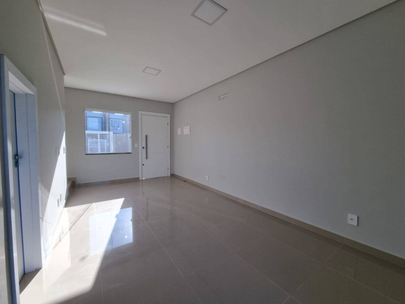 Casa com 2 suítes com piscina no bairro Três Rios do Norte, Jaraguá do Sul/SC - Urbana Imóveis - Imobiliária em Jaraguá do Sul
